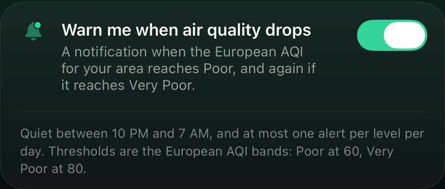 SHINDO's Air Quality Alerts setting: warn me when air quality drops — a notification when the European AQI for your area reaches Poor, and again if it reaches Very Poor; quiet between 10 PM and 7 AM.
